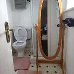 Ensuite Bedroom With Private Toilet And Shower And Unlimited Wifi Vendégház *
