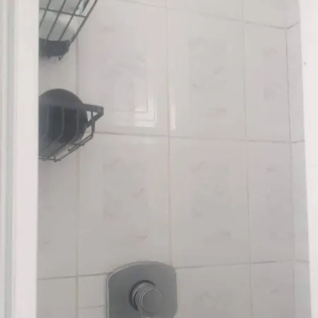 Ensuite Bedroom With Private Toilet And Shower And Unlimited Wifi بيت ضيافة لُكَن