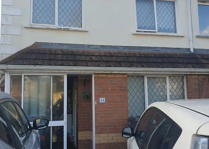 招待所 Ensuite Bedroom With Private Toilet And Shower And Unlimited Wifi *